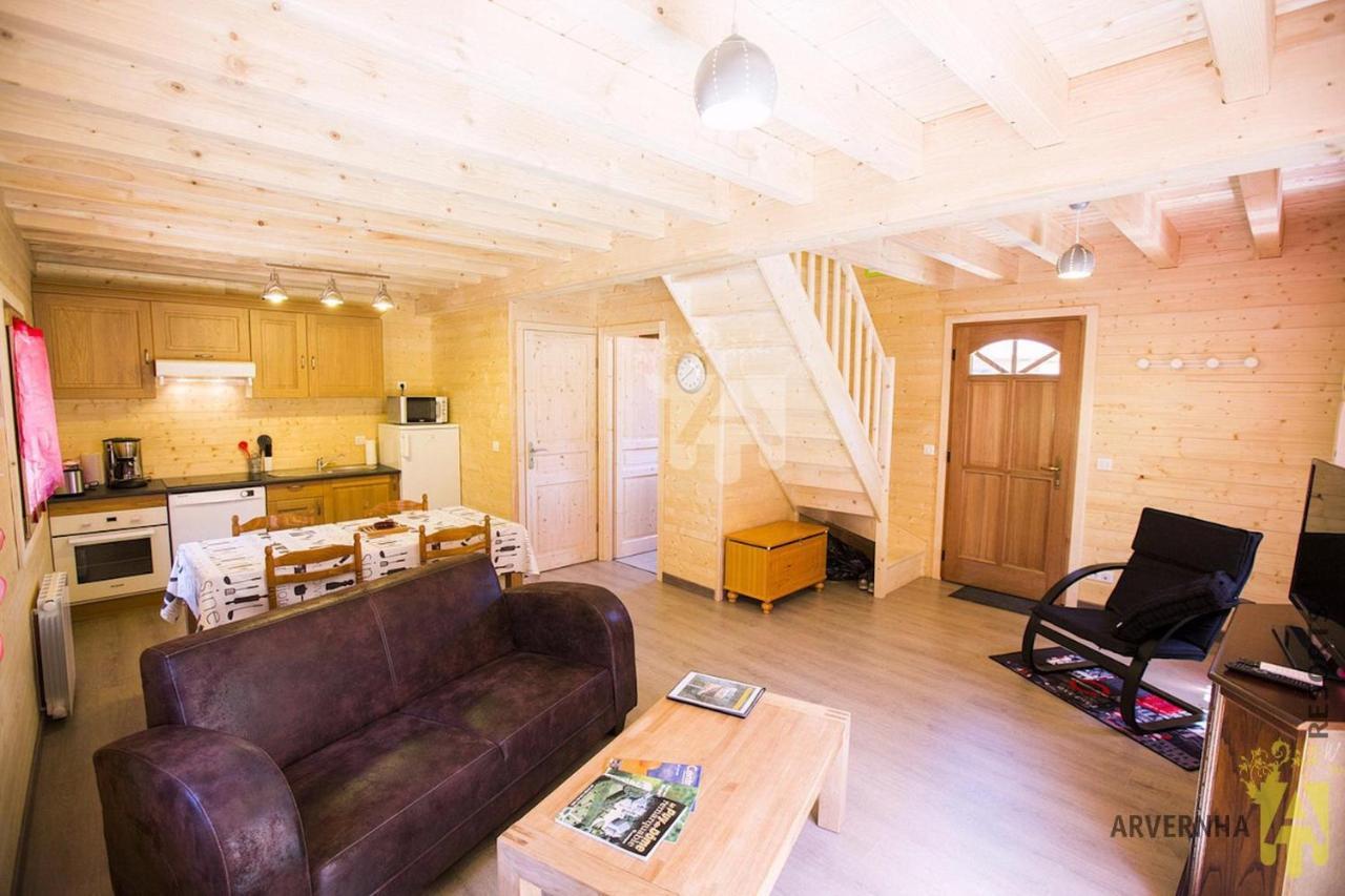 Chalet Des Noisettes Murol Eksteriør billede