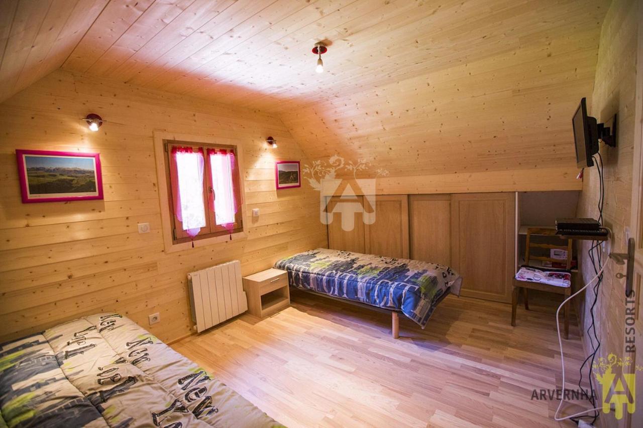 Chalet Des Noisettes Murol Eksteriør billede