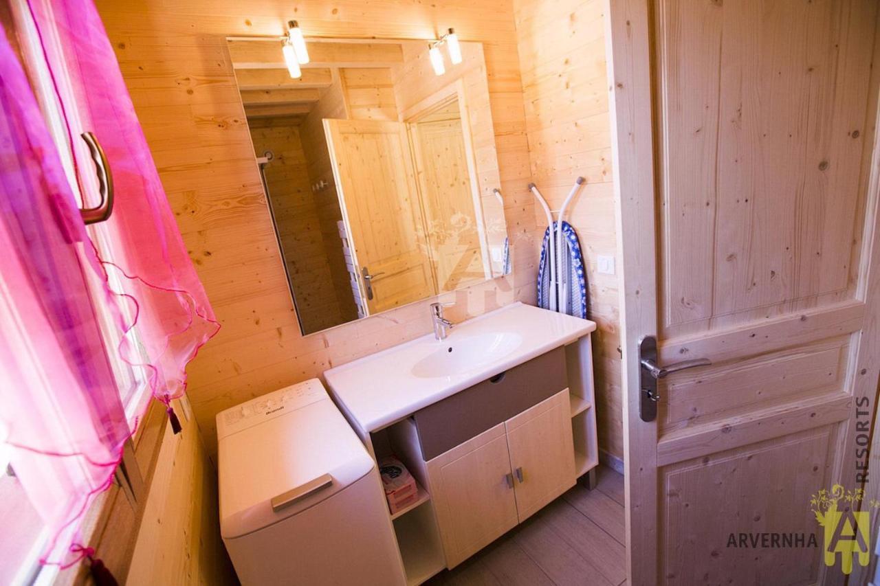 Chalet Des Noisettes Murol Eksteriør billede