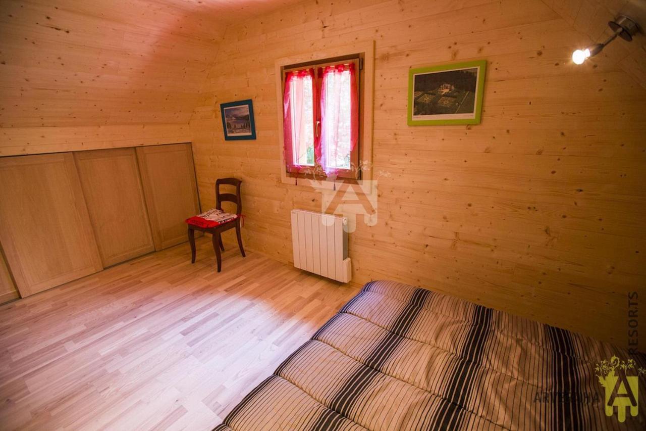 Chalet Des Noisettes Murol Eksteriør billede